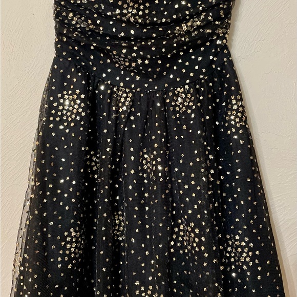✳️ Forever 21 Little Black Dress with Gold Sparkles ~ Size Small ~ Like New ✳️ - Picture 4 of 5